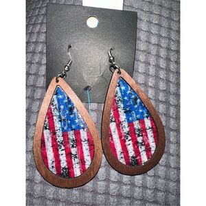 American Flag Wooden Ear Earrings Vintage appearance teardrop